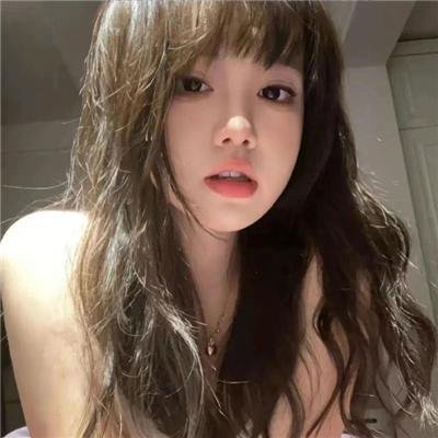 倒挂的爱丽丝